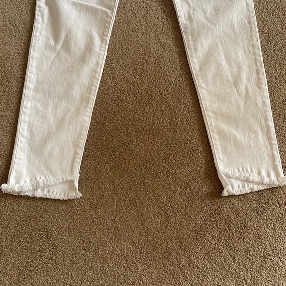 Joe’s Jeans White Skinny Jeans - Picture 3 of 7